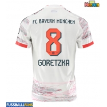 Bayern Munich Leon Goretzka #8 Auswärtstrikot 2025-26 Kurzarm